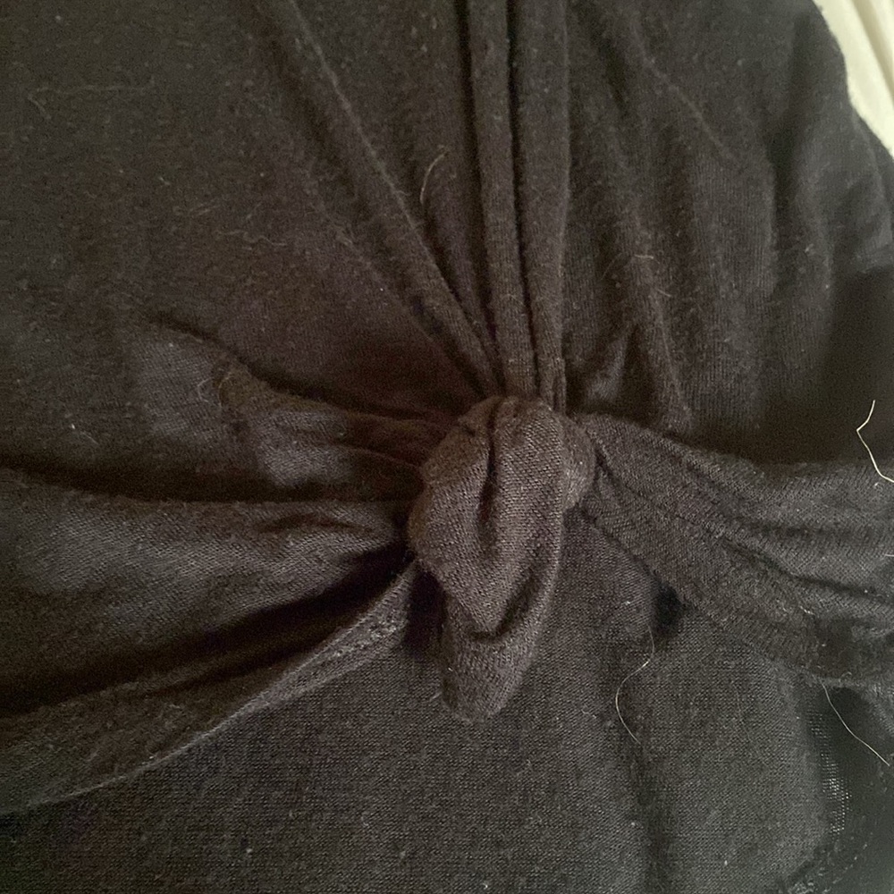 basic tank top - Picture 3 of 3